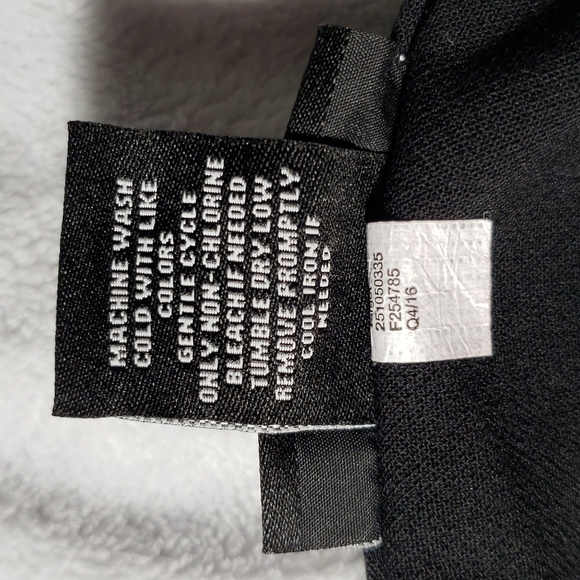 Victoria Beckham for Target Black Mini Skirt,  Size Large - Picture 6 of 7